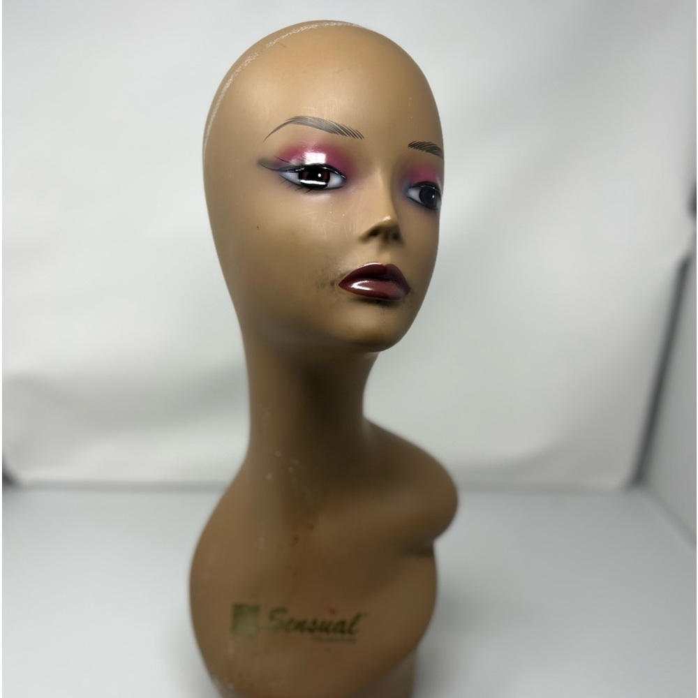 Versatile Mannequin Head: Ideal for Wig Styling and Makeup Practice!